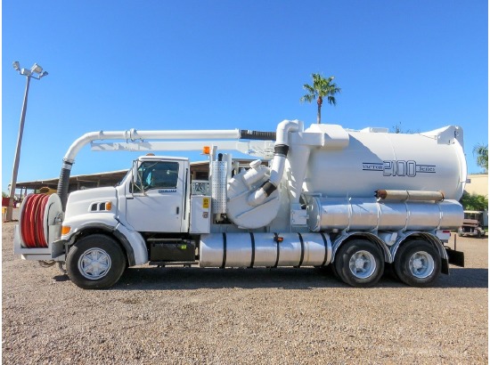 This sewer flusher truck is pretty boss